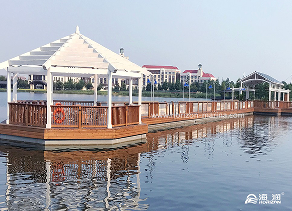 مزايا عائم الخرسانة العائمة